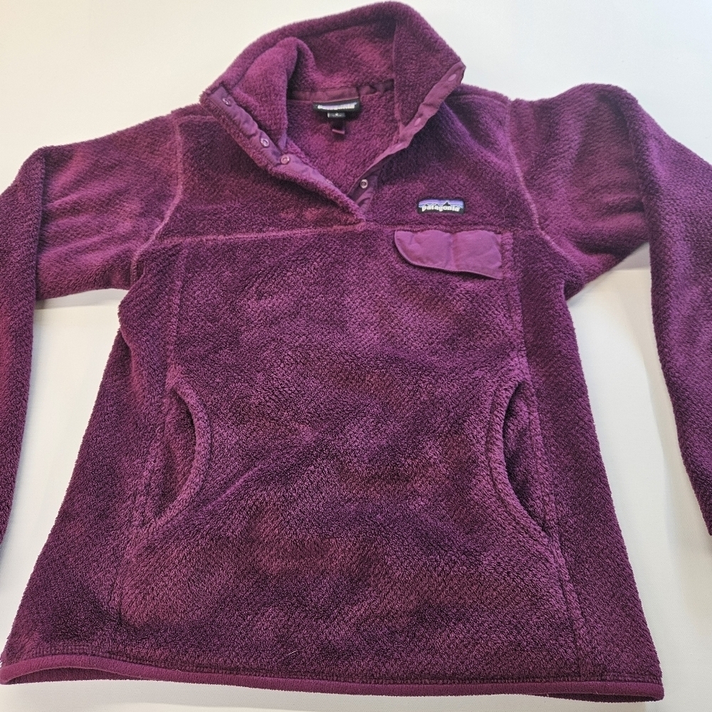 Patagonia Women's Snap high Neck Purple Sweater Jacket Size Small Polyester